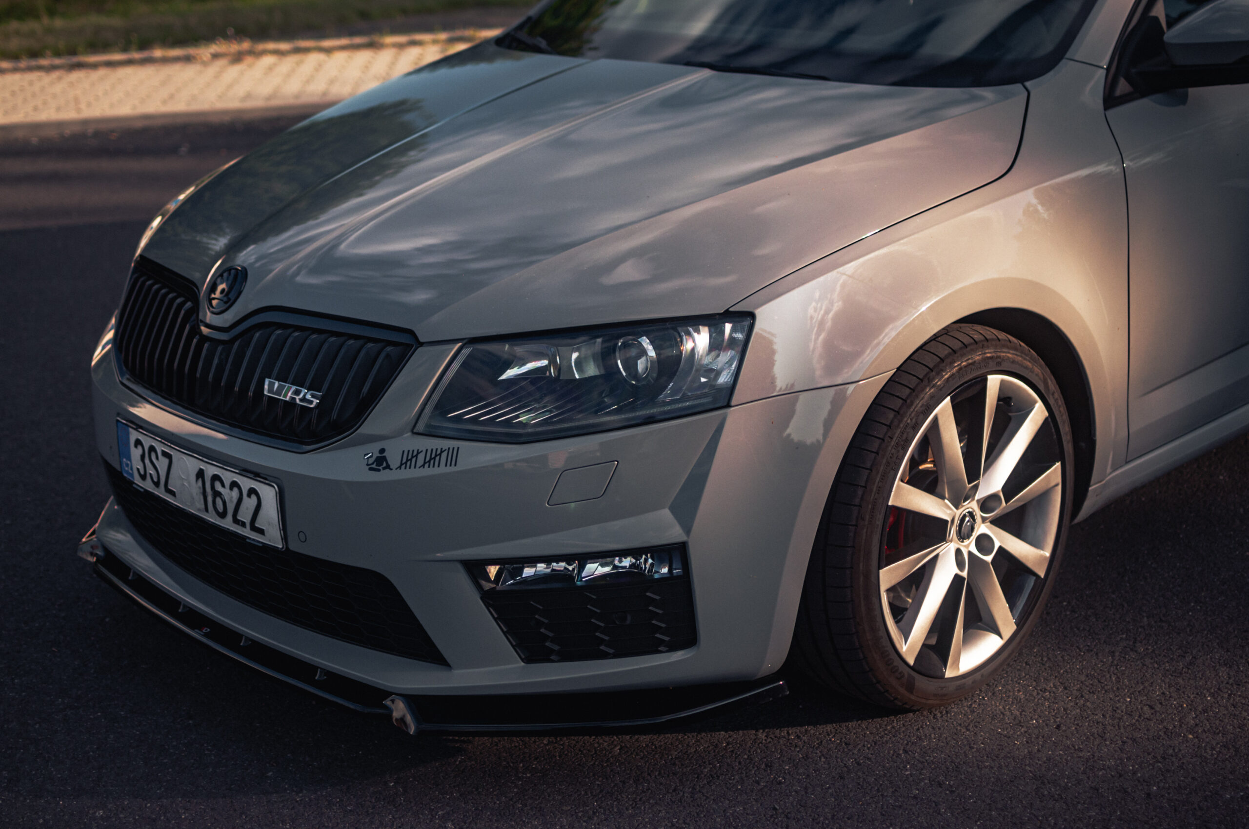Přední část auta Škoda Octavia RS